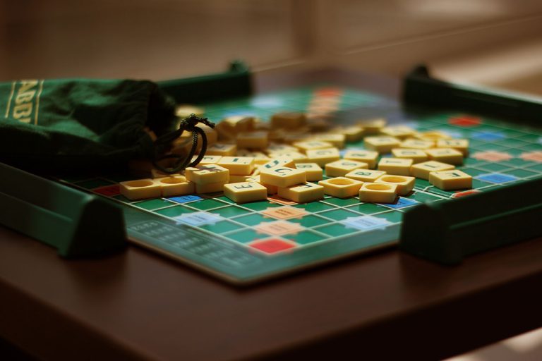 Comment tricher au Scrabble et gagner facilement ?